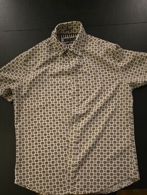 Casual Short-Sleeve Button-Down Shirt - Cream with Navy/Brown Geometric Print